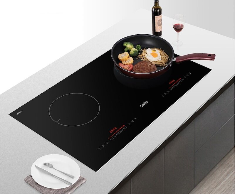 Bếp từ Sato SIH377 N2.0 (B) sở hữu bảng điều khiển cảm ứng dễ dùng (Ảnh: Sato).