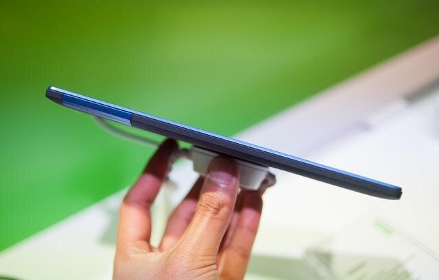 LENOVO TAB 3 730X 1G/16G/IPS/Call/4G/GPS 7'' Black