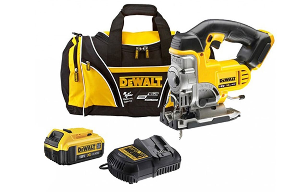 Máy cưa pin 18V Dewalt DCS331D2