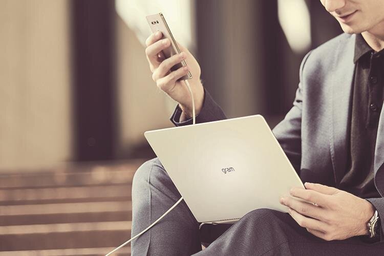 Laptop LG Gram 13ZD980-G.AX52A5 Core i5-8250U Kabylake R