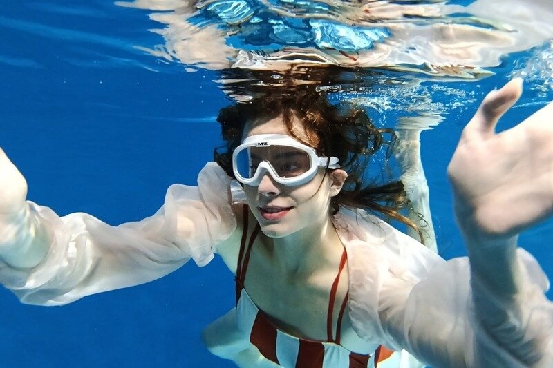 Chụp dưới nước OPPO Reno13 F 5G