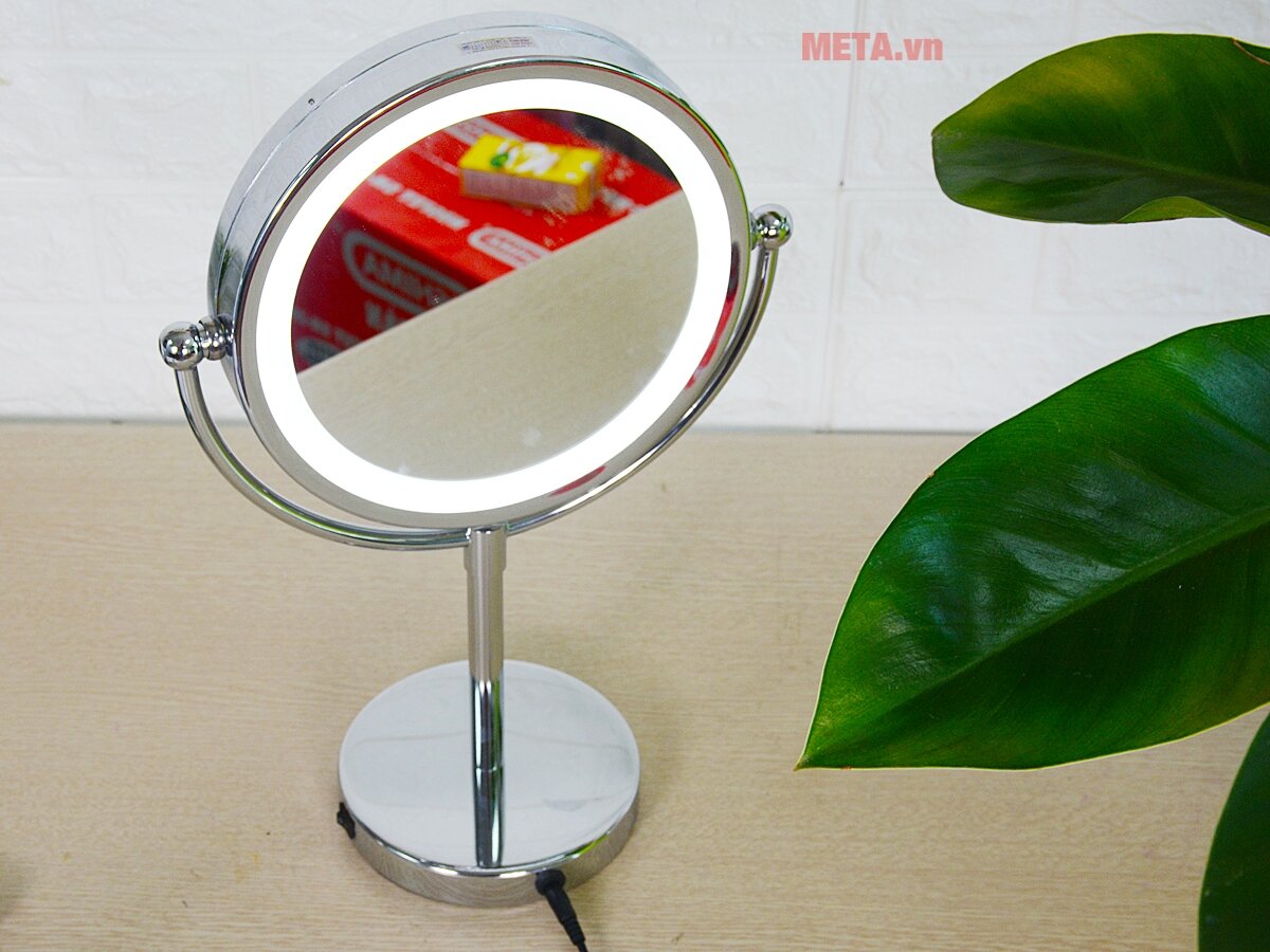 Gương trang điểm 2 mặt kèm đèn led Beurer BS69