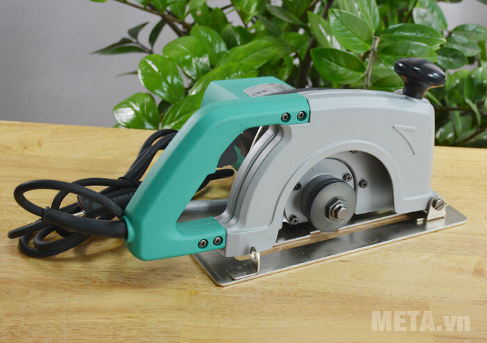 Máy cắt đá 1520W DCA AZE180 (Z1E-FF-180) Máy cắt đá 1520W DCA AZE180 (Z1E-FF-180)