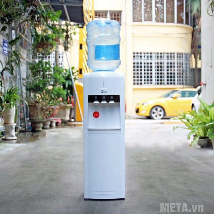 Cây nước nóng lạnh FujiE WD1800C