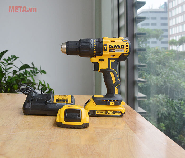 Máy khoan động lực pin Dewalt DCD778D2