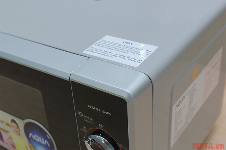 Lò vi sóng có nướng Aqua AEM-G2064FV (21 lít) Lò vi sóng có nướng Aqua AEM-G2064FV (21 lít)