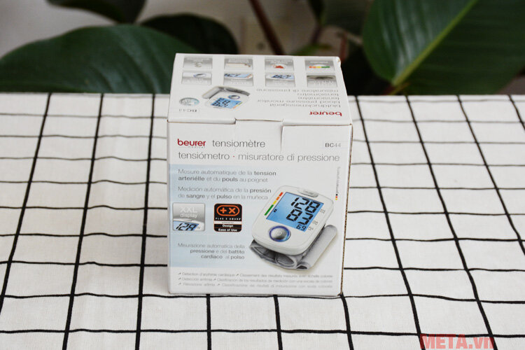Máy đo huyết áp cổ tay Beurer BC44