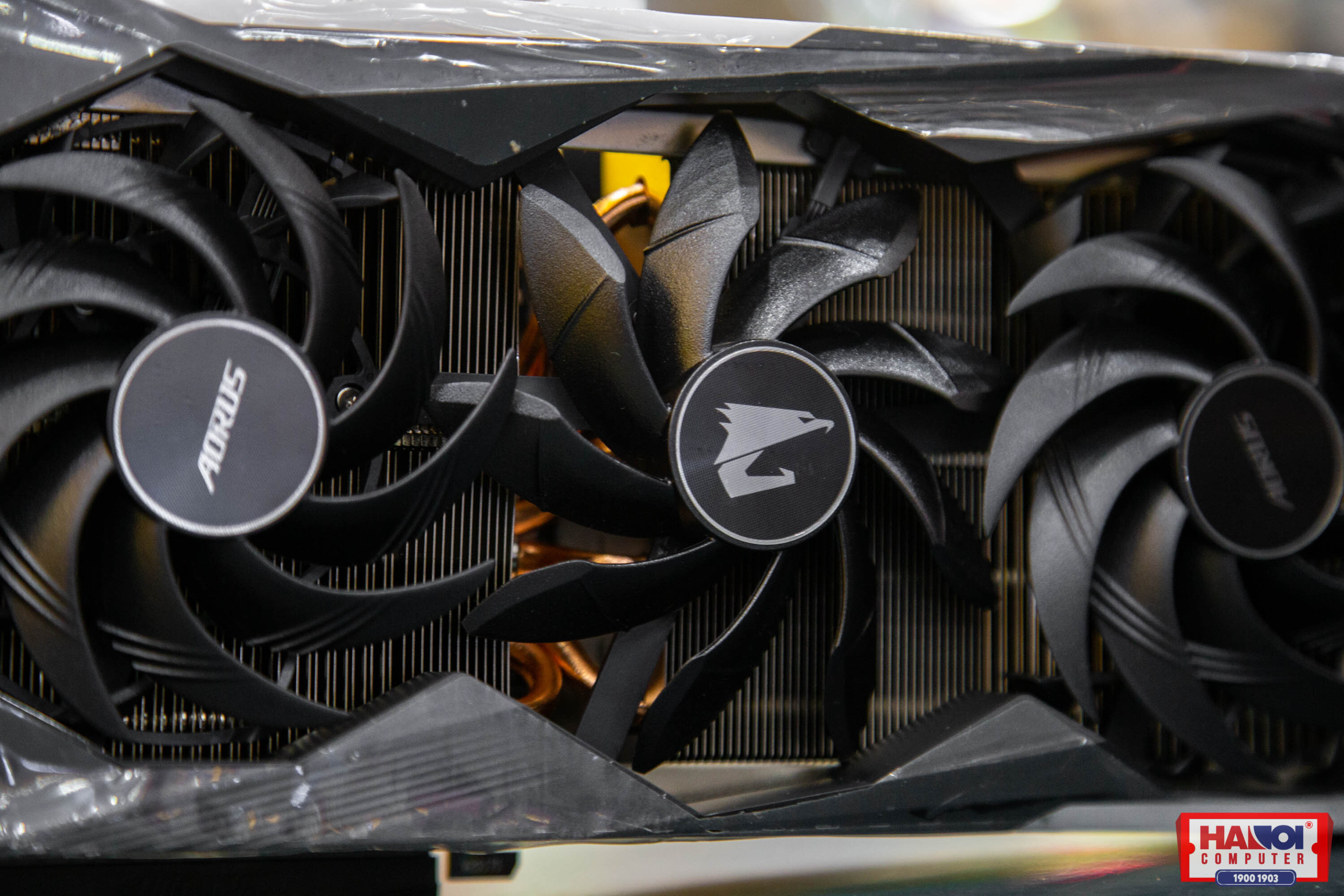 Card màn hình Gigabyte RX 6800 XT AORUS MASTER - 16GC