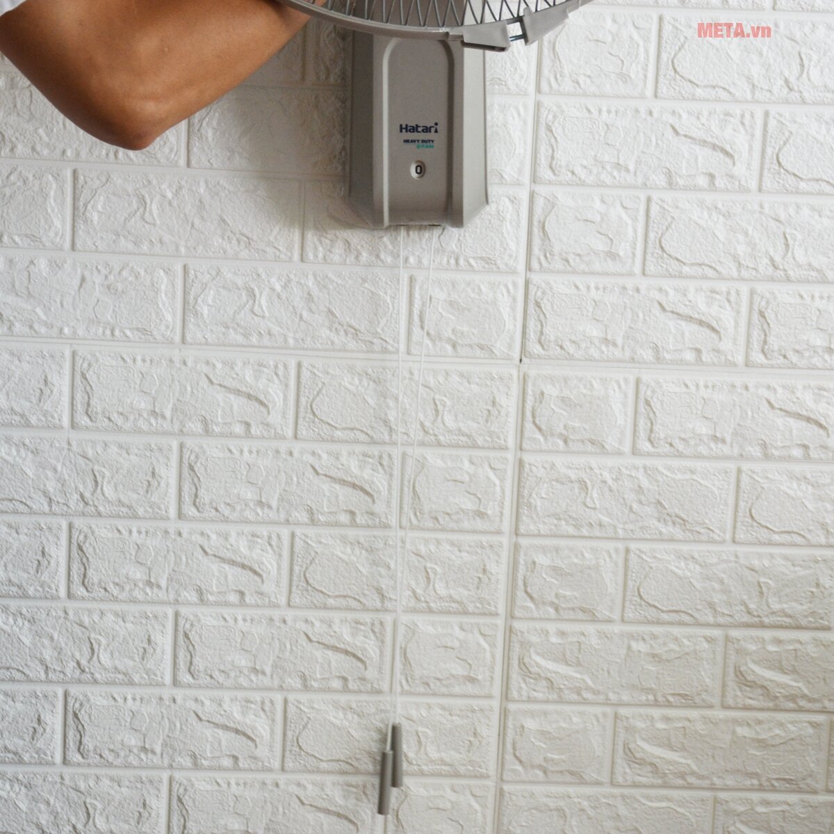 Quạt treo tường Hatari IW18M1/I18M6