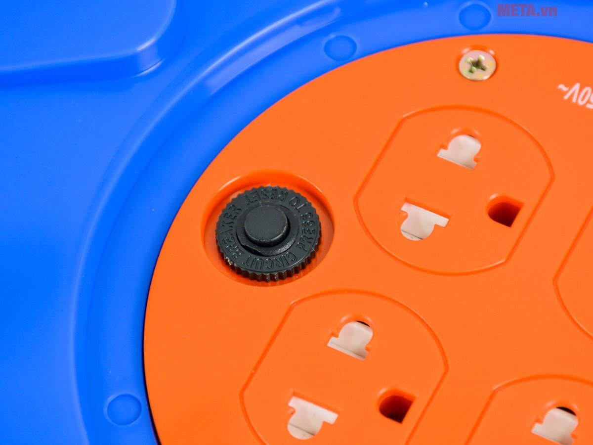 Ổ cắm kéo dài Lioa QT30-2-15A Ổ cắm kéo dài Lioa QT30-2-15A