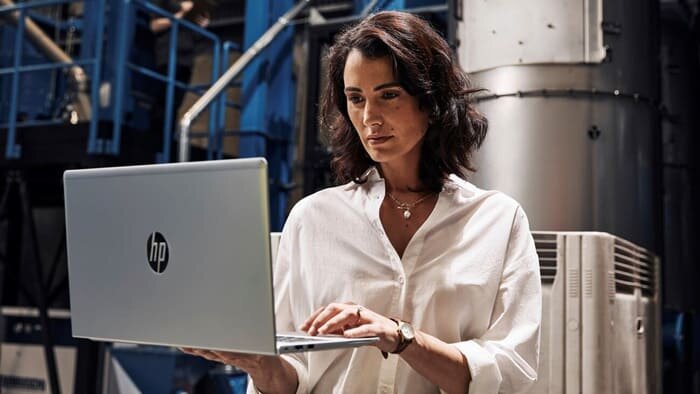 Máy tính xách tay HP ProBook 450 G9 6M103PA