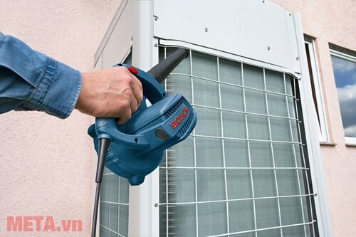 Máy thổi bụi Bosch GBL 82-270