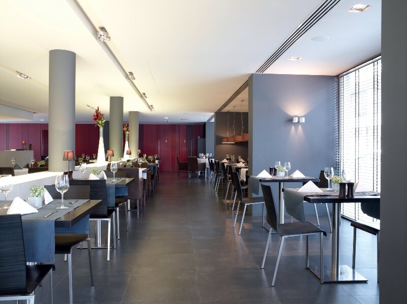 Điều hòa giấu trần nối ống gió Daikin 42000 BTU 1 chiều FDMRN125DXV1V/RR125DBXY1V gas R-410A