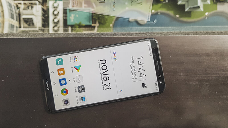 Điện thoại Huawei Nova 2i