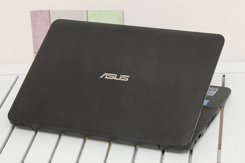 Asus A540LA i3 4005U/4GB/500GB/Win10 Asus A540LA i3 4005U/4GB/500GB/Win10