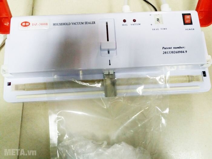 Máy hút chân không DZ300B