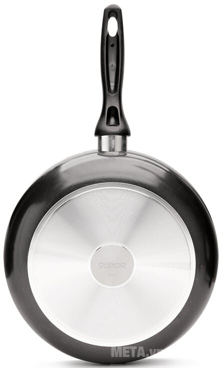 Chảo chống dính Comfort Supor F06A20 với đáy chảo 