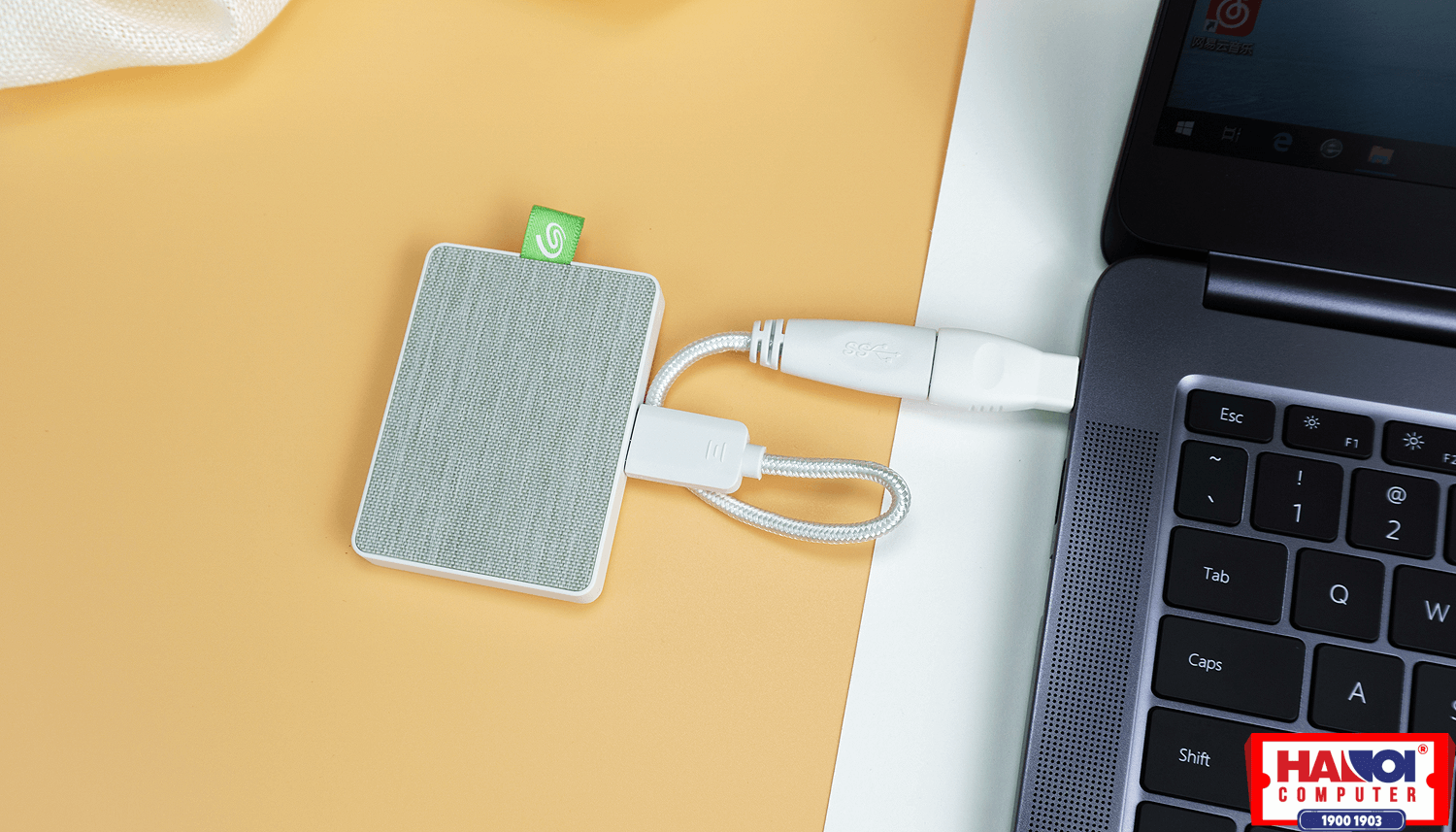 Ổ cứng gắn ngoài SSD 500GB 2.5 inch Seagate Ultra Touch Trắng - STJW500400