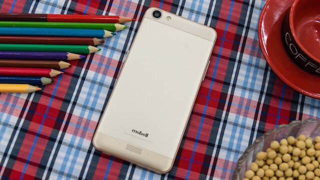 Điện thoại Mobell Nova i6