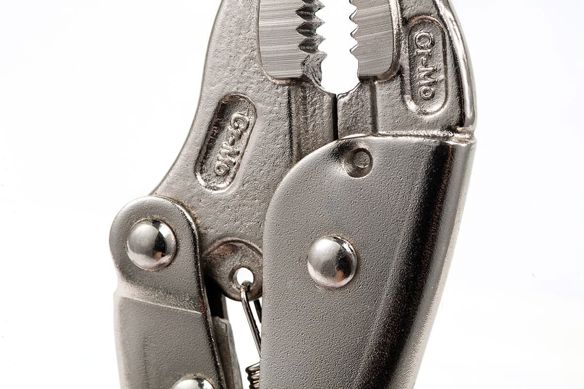 Kềm bấm chết mũi cong 5in Sata 71101