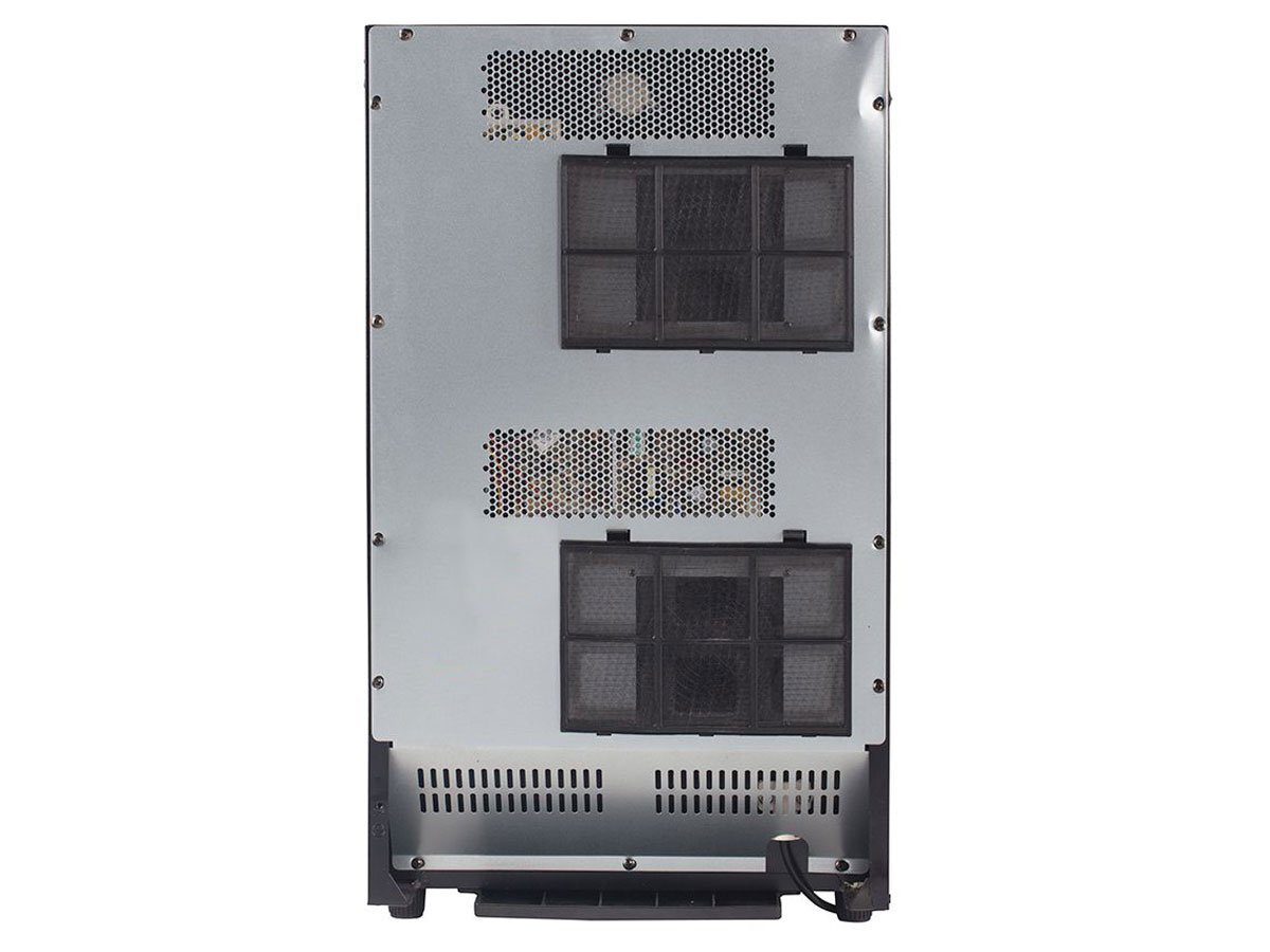 Mặt sau có nhiều khe tản nhiệt Alaska JC-18T