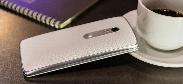 Điện thoại Motorola Moto X Play