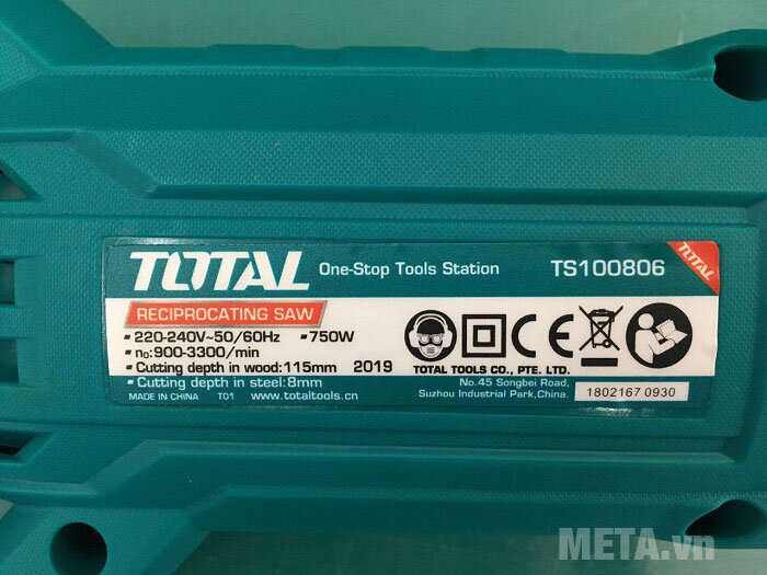 Máy cưa kiếm Total TS100806