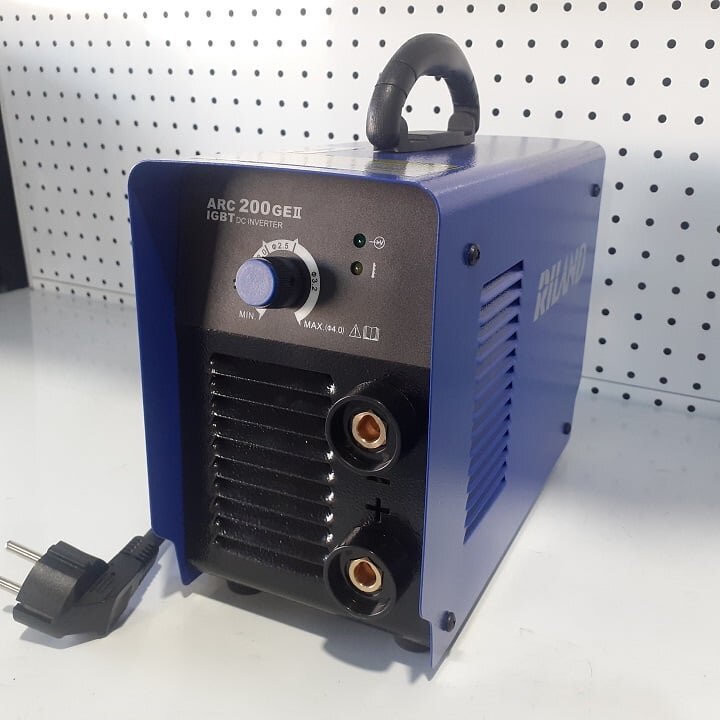  Máy hàn que điện tử Riland ARC 200GE II