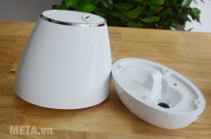 Máy làm ẩm không khí và làm thơm bằng tinh dầu Beurer LB37