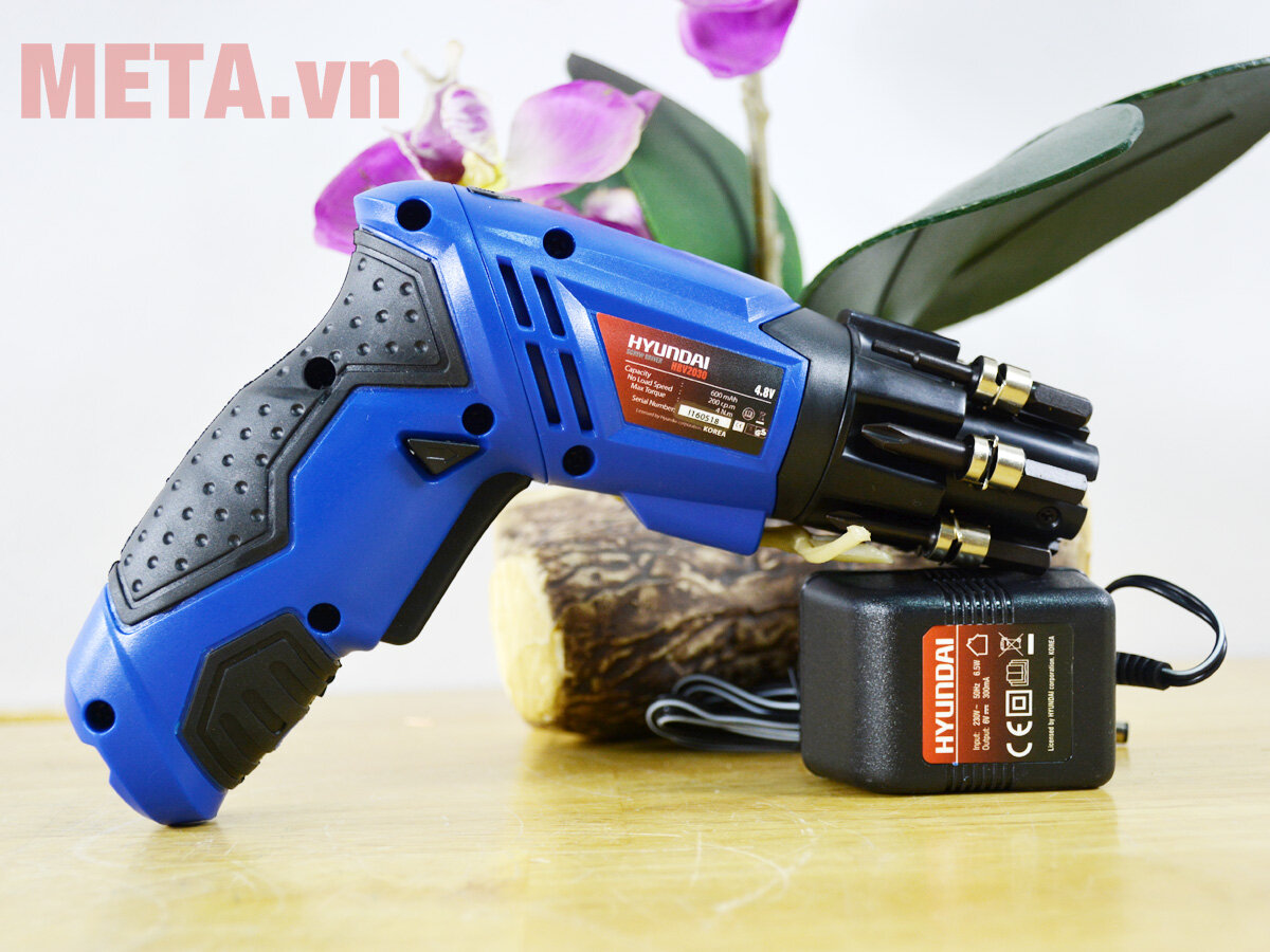 Máy bắt vít Hyundai HBV2030