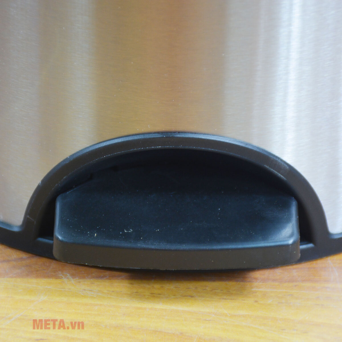 Thùng rác inox đạp tròn lớn Fitis RPL1-901 - 15 lít