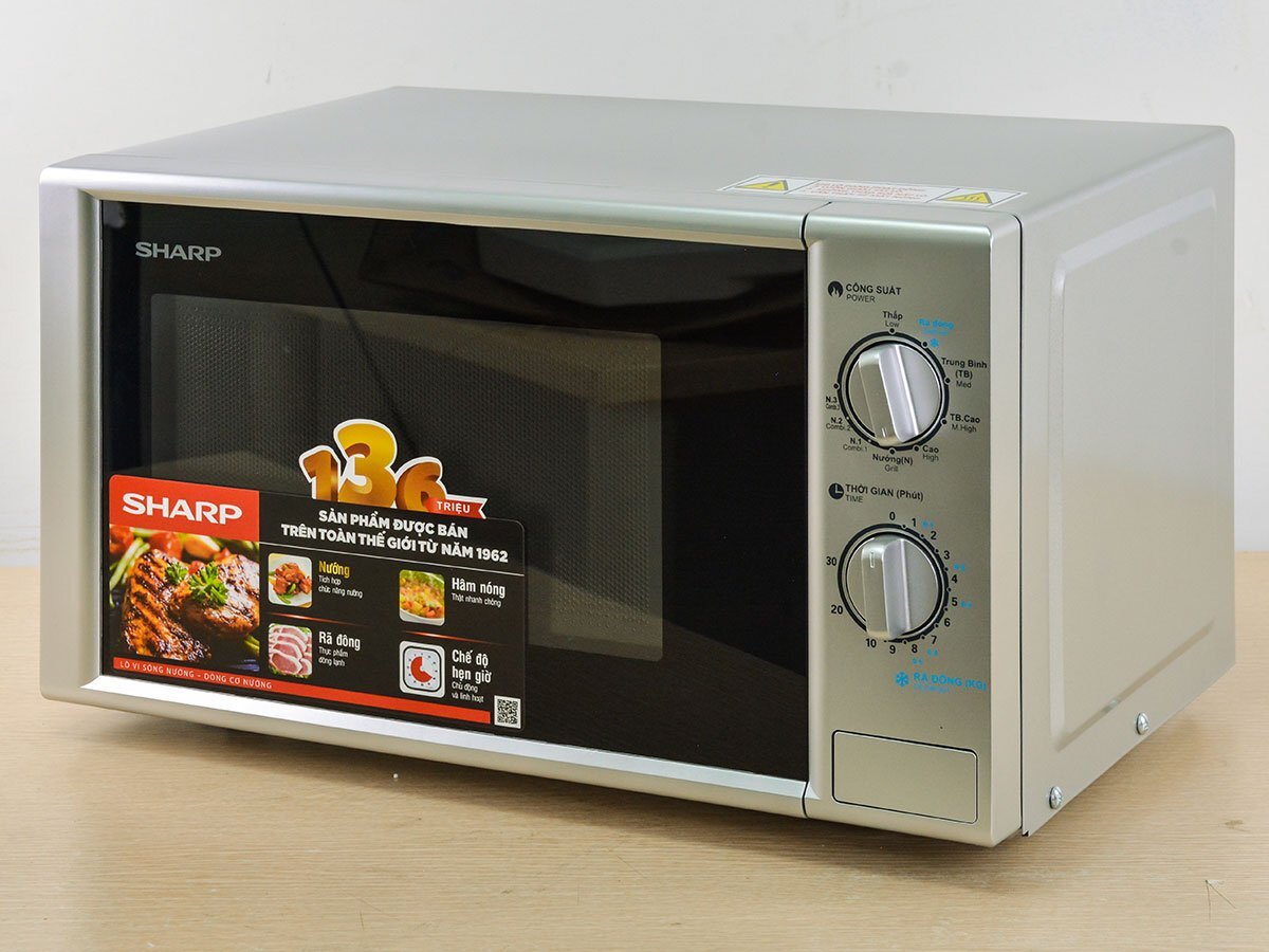 lò vi sóng Sharp R G228VN SL 20 lít có kiểu dáng hiện đại