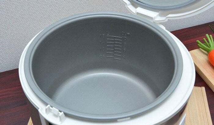 Nồi cơm điện cơ 1,8L Panasonic SR MVN18LRAX có lòng nồi dày, phủ chống dính an toàn Nồi cơm điện cơ 1,8L Panasonic SR MVN18LRAX có lòng nồi dày, phủ chống dính an toàn