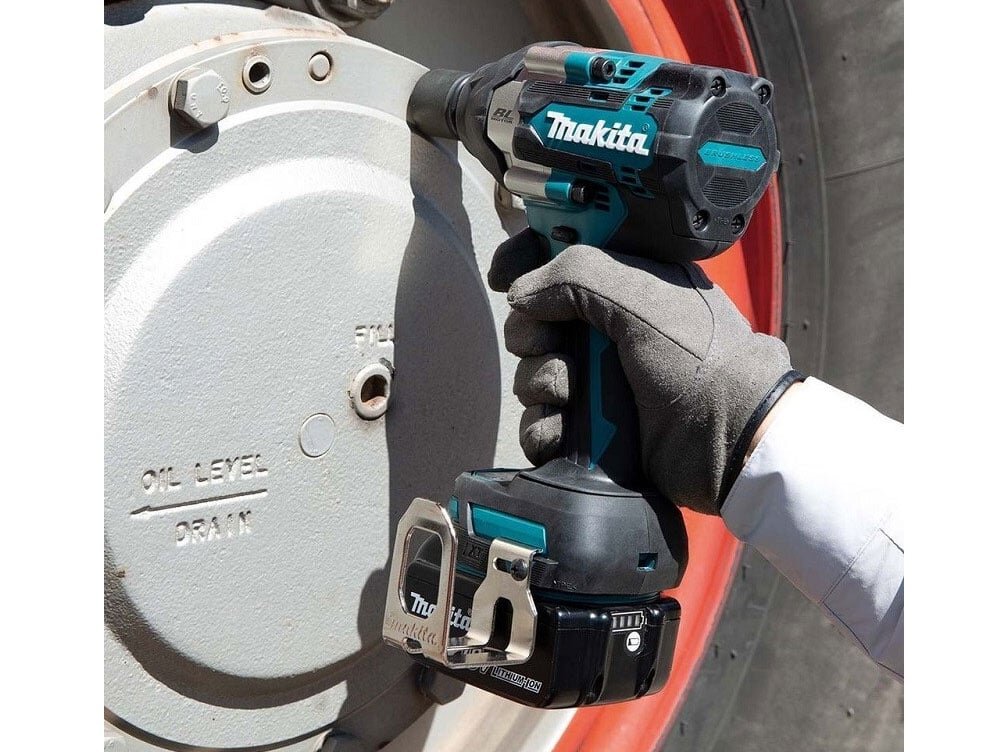 Máy siết bu lông cầm làm việc rất chắc tay Máy siết bu lông