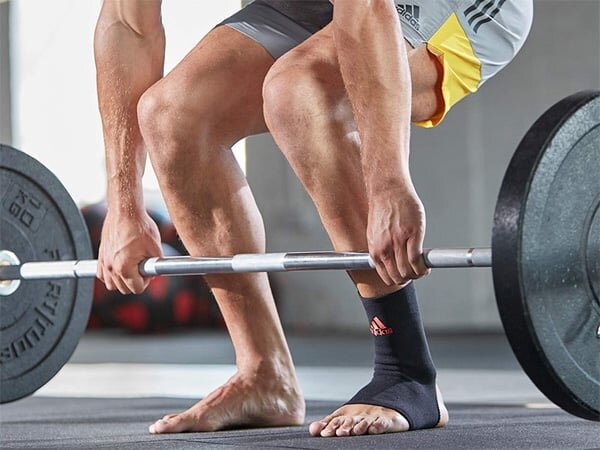 Băng cổ chân Adidas ADSU-12411RD hỗ trợ tập luyện an toàn Băng cổ chân Adidas ADSU-12411RD