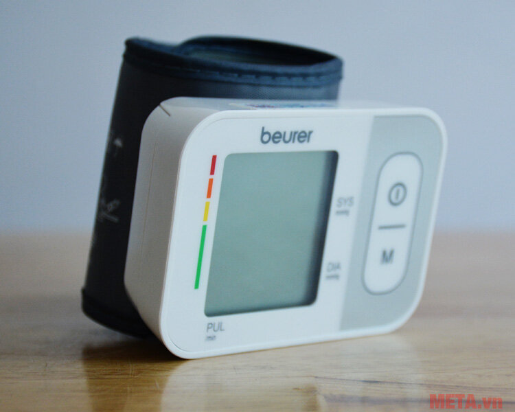 Máy đo huyết áp cổ tay Beurer BC28