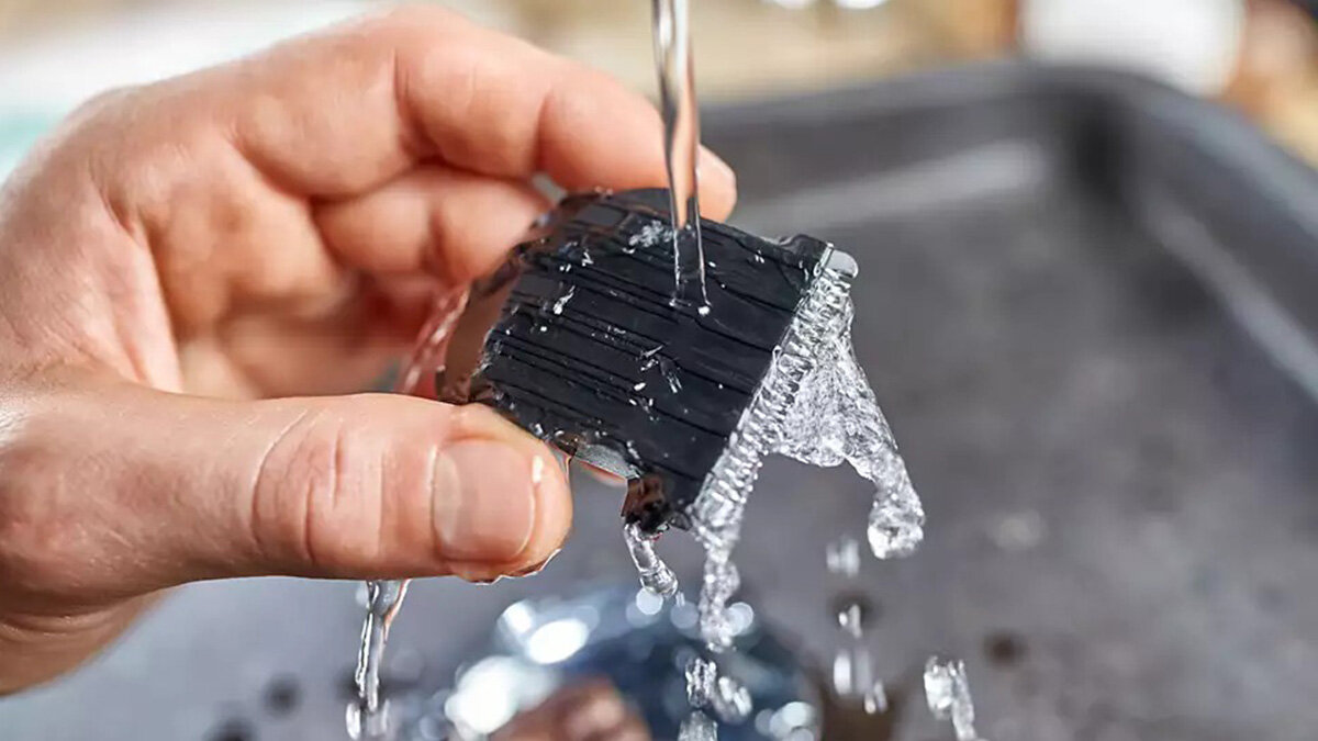 Philips HC3505 có lưỡi cắt cũng rất dễ vệ sinh