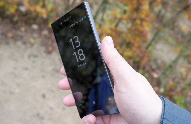 Điện thoại Sony Xperia Z5 Compact