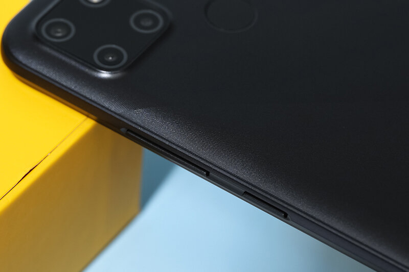 Điện thoại Realme C21Y - 4GB/ 64GB