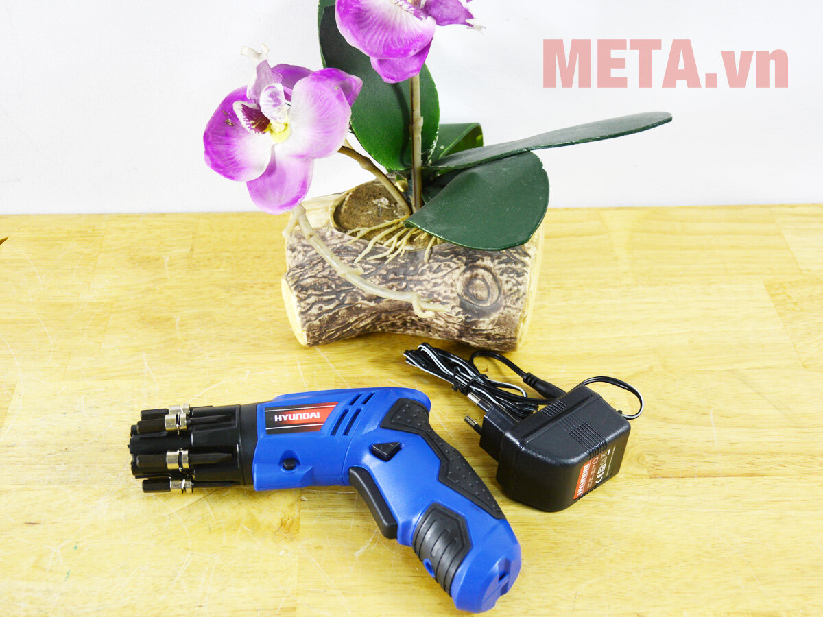 Máy bắt vít Hyundai HBV2030