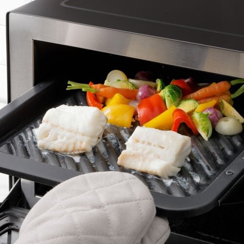 lò vi sóng Panasonic NN DS59NBYUE có chế độ nấu bằng hơi nước tiện lợi