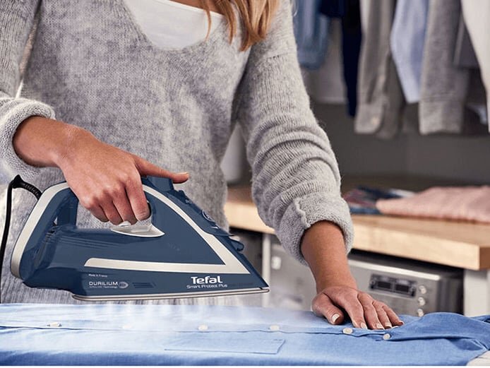 Bàn là hơi nước Tefal  