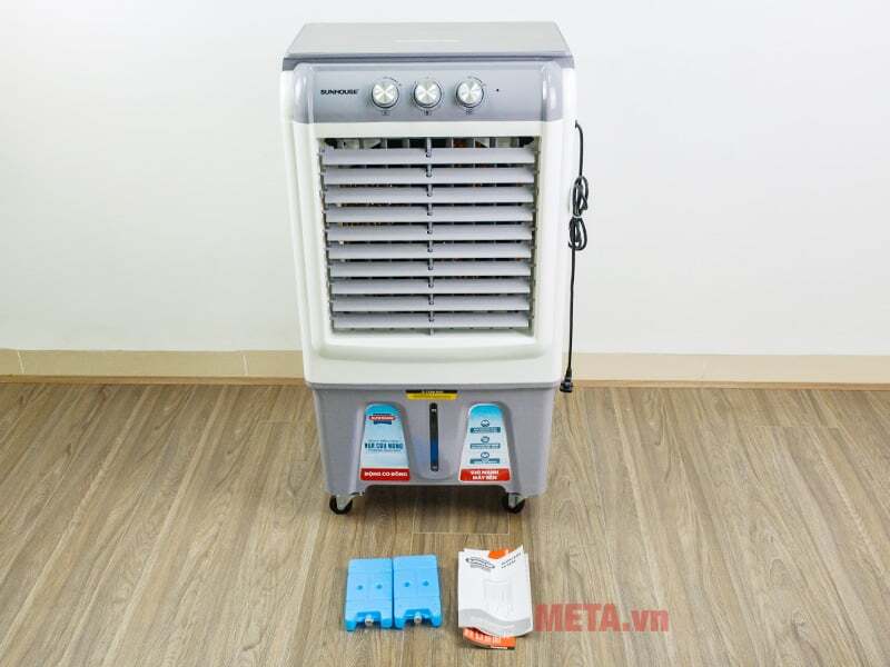 Sunhouse SHD7744 còn được trang bị kèm theo 2 gel đá khô Sunhouse SHD7744 còn được trang bị kèm theo 2 gel đá khô