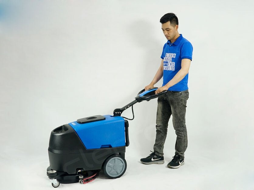 Máy chà sàn công nghiệp Clepro C35B có thể chà, hút nước dơ trên mặt sàn
