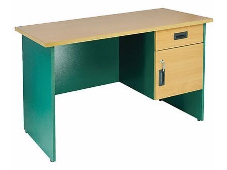 Bàn làm việc nhân viên