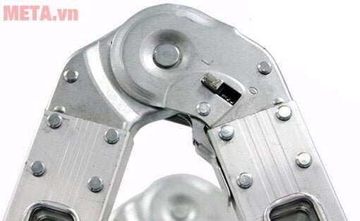 Thang nhôm khóa sập tự động Nikita Nika-15 có khóa chốt chắc chắn