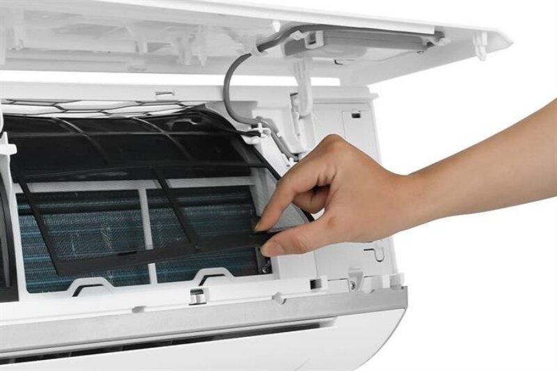 Điều hòa Aqua Inverter 9000 BTU 1 chiều AQA-RUV10RB3 gas R-32