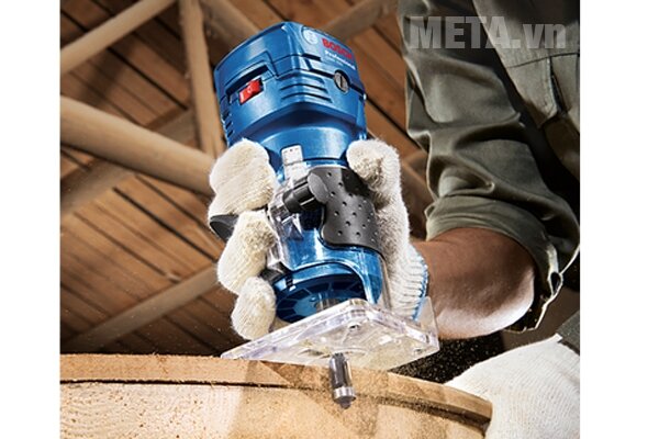 Máy phay Bosch GKF 550