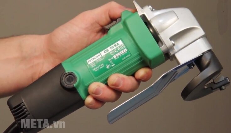 Máy cắt sắt Hitachi CE16SA Máy cắt sắt Hitachi CE16SA