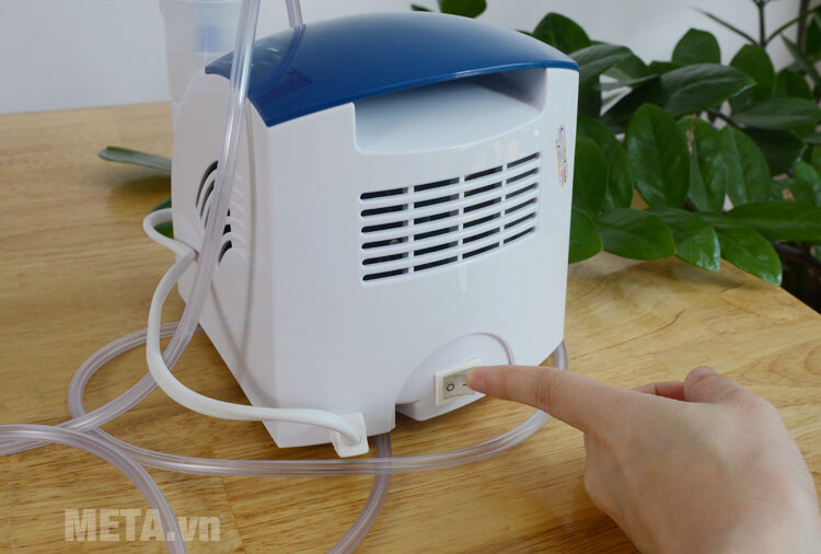 Máy xông mũi họng Beurer IH26